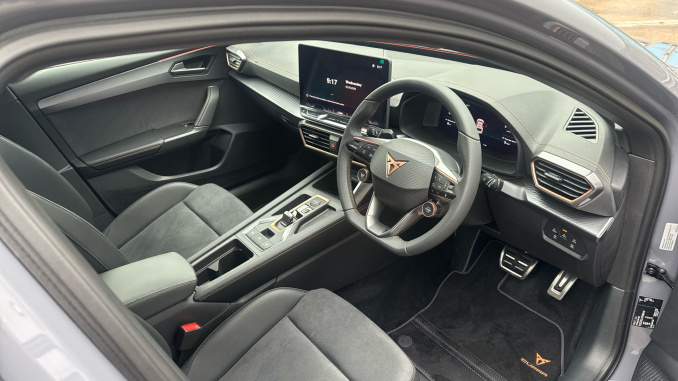 CUPRA Leon 1.5 eTSI 150 V2 5dr DSG [18Inch  alloy] Petrol Hatchback - Image 15